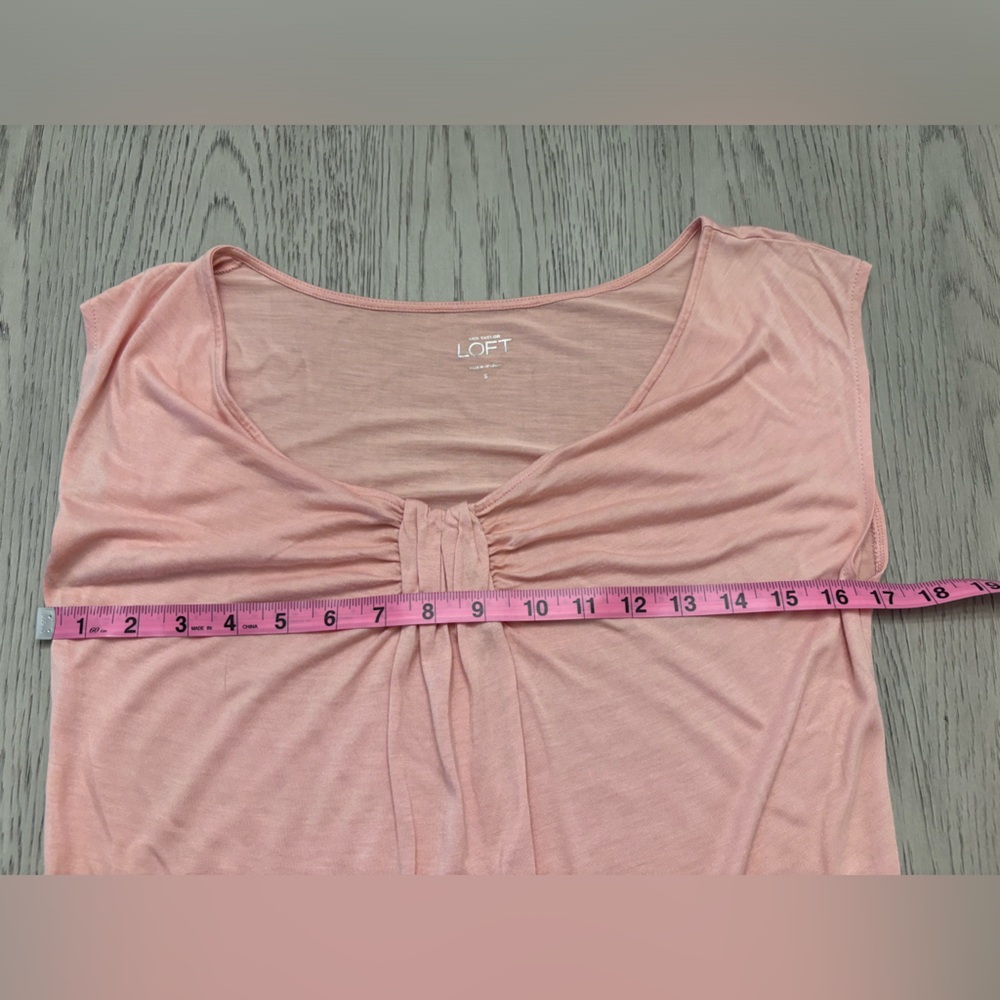 LOFT Lightweight Tee In Blush With Elastic At The Bottom Size S - Picture 5 of 6